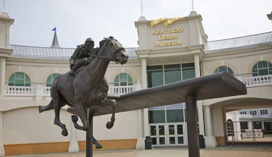 Louisville’s Allure: Exploring the Greater Metropolitan Area from Comfort Inn Louisville South